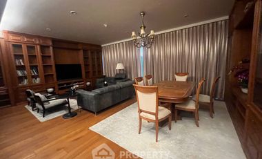 For rent 3 bedrooms condo in Pathum Wan, Bangkok