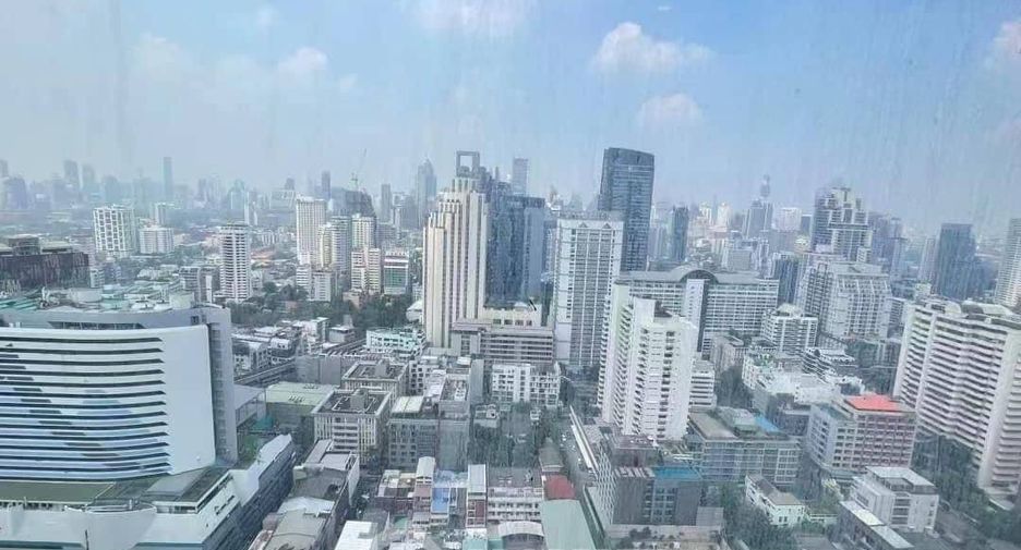 For rent 1 bed condo in Khlong Toei, Bangkok