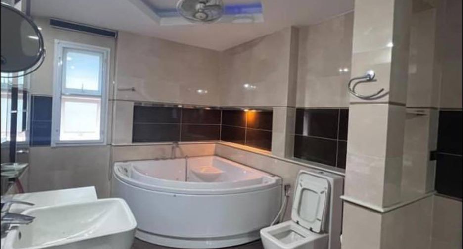 Haus zur Miete und zum Kauf mit 4 Zimmer in East Pattaya, Pattaya