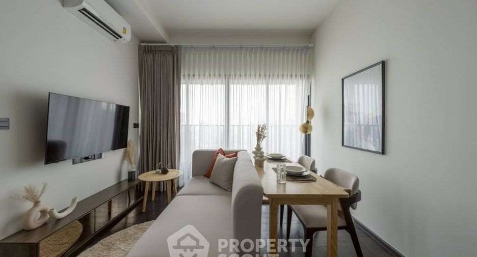 For rent 2 bedrooms condo in Watthana, Bangkok