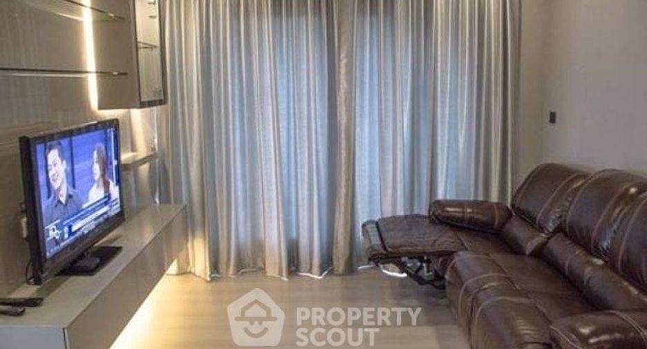 For rent 2 bedrooms condo in Phaya Thai, Bangkok