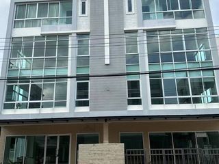 For rent 2 bedrooms townhouse in Bueng Kum, Bangkok