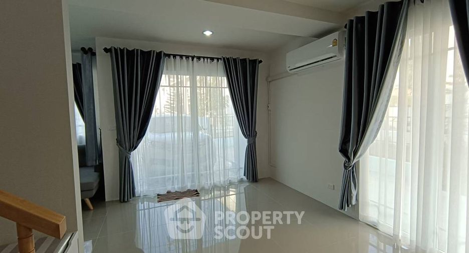 For sale 3 bedrooms house in Huay Yai, Pattaya