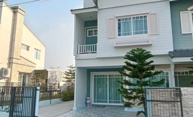 À vendre 3 chambres maison à Huay Yai, Pattaya
