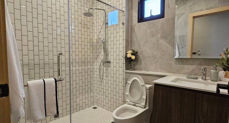 For sale 3 bedrooms villa in East Pattaya, Pattaya