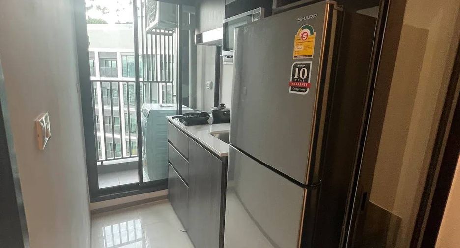 For sale 1 bed condo in Si Racha, Chonburi