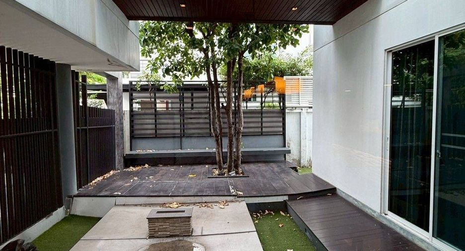 For rent 3 bedrooms house in Saphan Sung, Bangkok