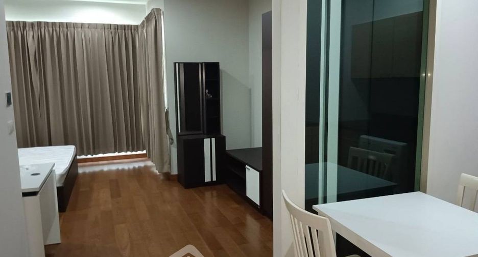 For sale 1 bed condo in Pathum Wan, Bangkok