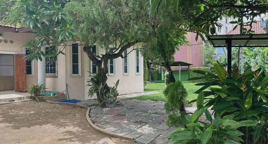 For rent and for sale 3 bedrooms house in Bang Lamung, Chonburi