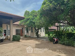 À louer et à vendre 3 chambres maison à Bang Lamung, Chonburi