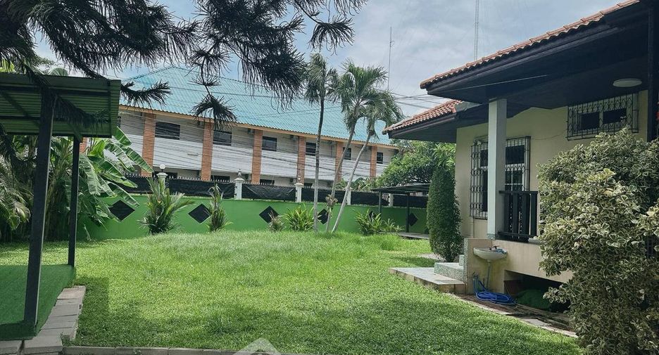 For rent and for sale 3 bedrooms house in Bang Lamung, Chonburi