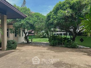 À louer et à vendre 3 chambres maison à Bang Lamung, Chonburi