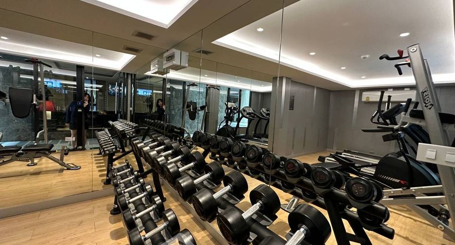 For rent 1 bed condo in Watthana, Bangkok