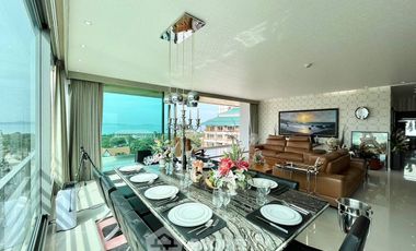 For sale 3 bedrooms apartment in Pratumnak, Pattaya