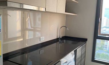 For sale 1 Beds condo in Phaya Thai, Bangkok