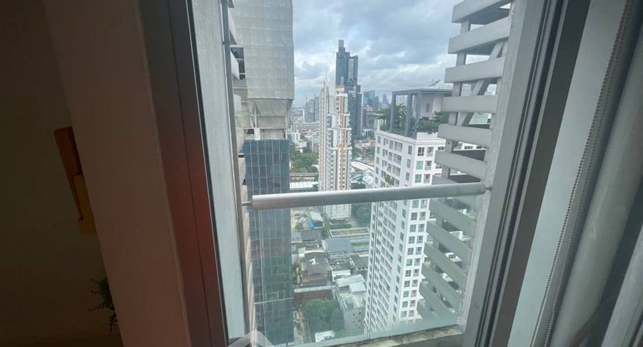 For sale 1 bed condo in Sathon, Bangkok