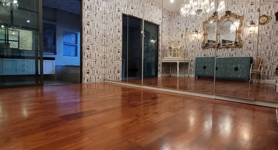 Casa en venta de 5 habitaciones en Thawi Watthana, Bangkok