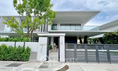 For sale 4 ベッドルーム villa in Huay Yai, Pattaya