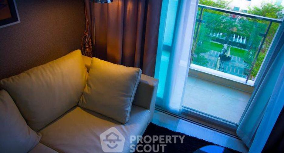 À vendre 1 chambre condo à Huai Khwang, Bangkok