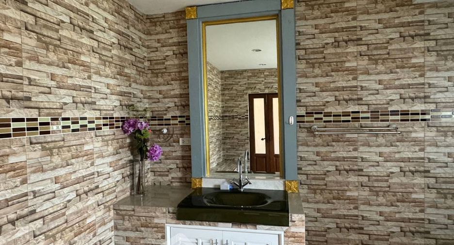 À louer et à vendre 3 chambres maison à Jomtien, Pattaya