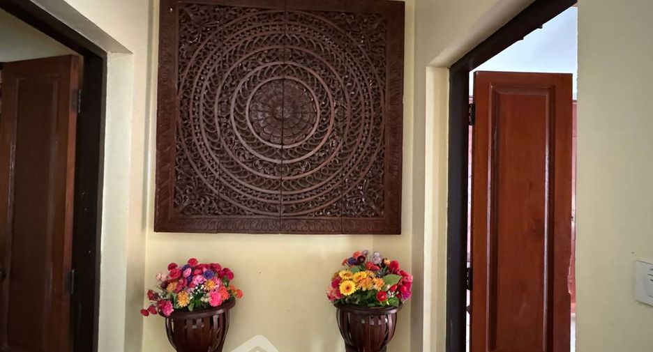 À louer et à vendre 3 chambres maison à Jomtien, Pattaya