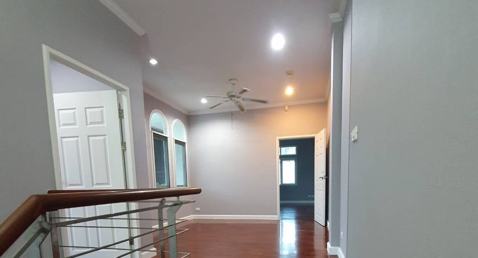 Haus zum Kauf mit 4 Zimmer in Bueng Kum, Bangkok