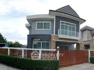 For sale 4 bedrooms house in Phan Thong, Chonburi