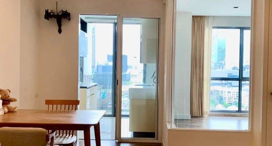 For sale 1 bed condo in Phra Khanong, Bangkok