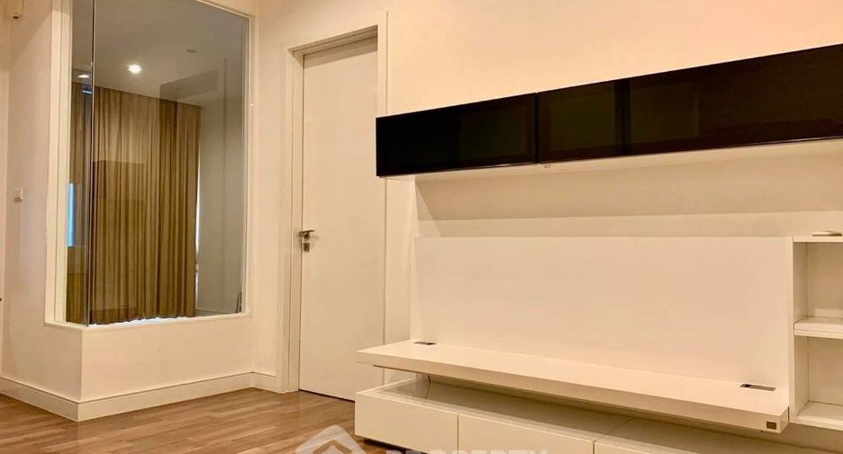 For sale 1 bed condo in Phra Khanong, Bangkok