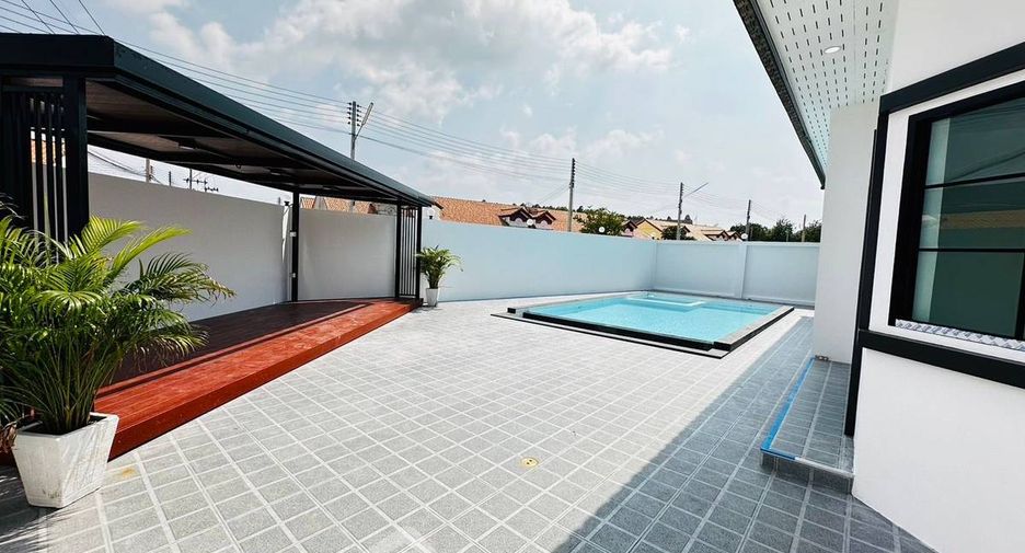 À vendre 4 chambres villa à East Pattaya, Pattaya