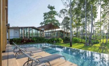 Casa en alquiler de 4 habitaciones en Si Racha, Chonburi