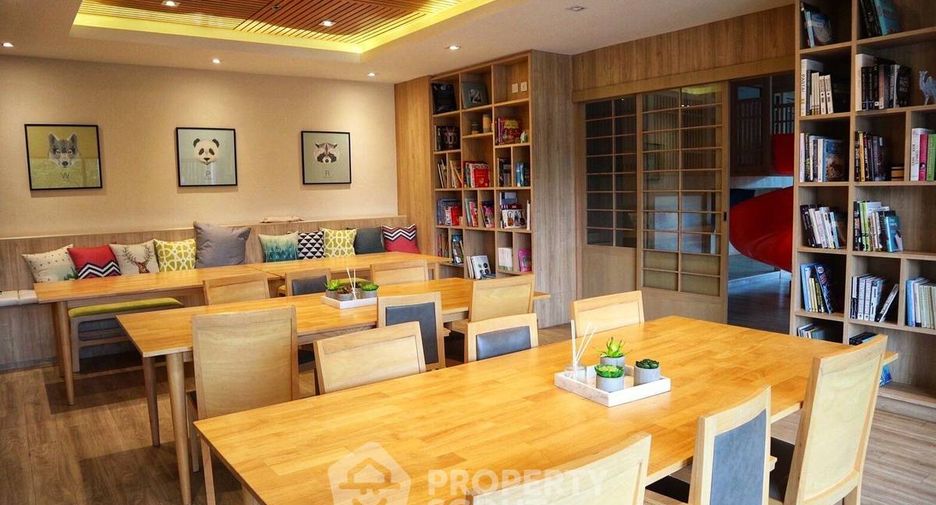 For sale 1 bed condo in Si Racha, Chonburi