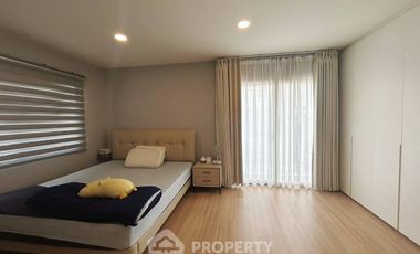 Casa en alquiler de 3 habitaciones en Si Racha, Chonburi