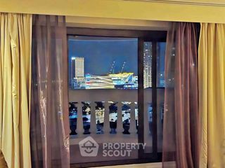 For rent 2 bedrooms condo in Bang Rak, Bangkok