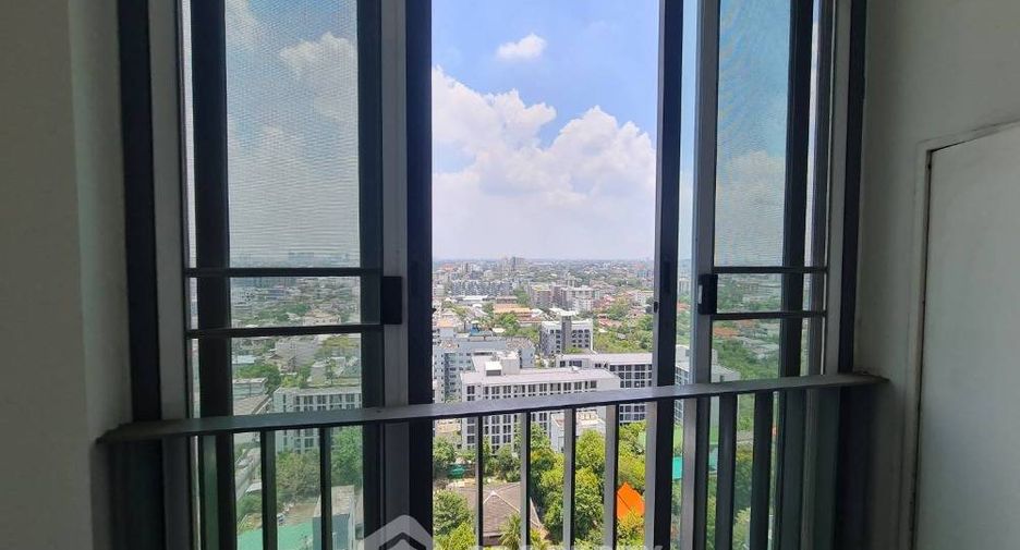 For sale 2 bedrooms condo in Phra Khanong, Bangkok