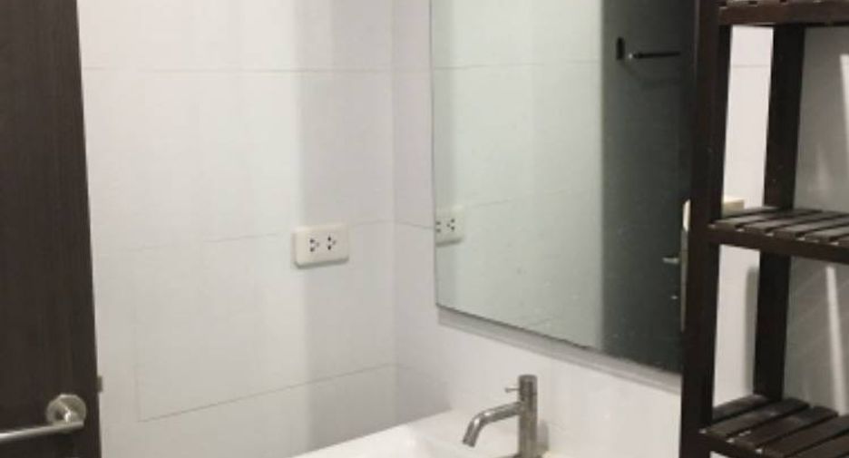 For sale 1 bed condo in Watthana, Bangkok