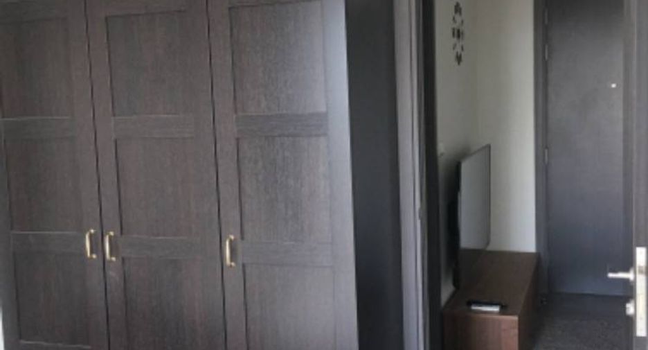 For sale 1 bed condo in Watthana, Bangkok