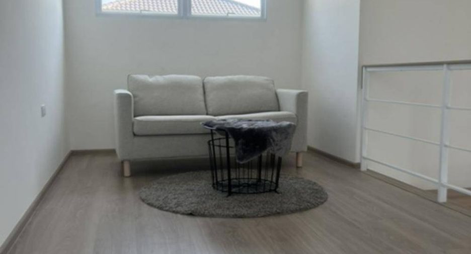 For sale 3 bedrooms townhouse in Prawet, Bangkok