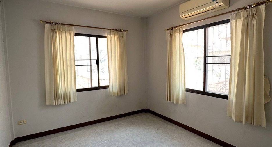 À vendre 3 chambres maison à Mueang Chon Buri, Chonburi