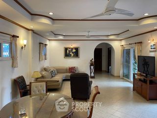 For sale 3 bedrooms villa in Bang Lamung, Chonburi