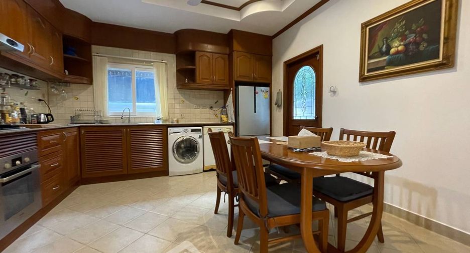 Villa zum Kauf mit 3 Zimmer in Bang Lamung, Chonburi