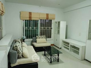 出售 4 卧室 独立屋 在 Si Racha, Chon Buri