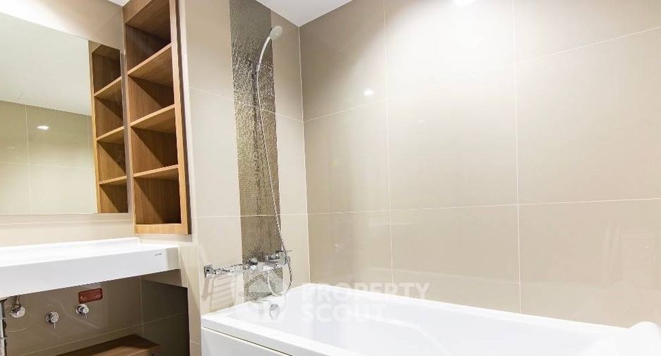For sale 1 bed condo in Phra Khanong, Bangkok