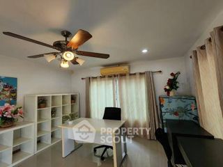 出售 3 卧室 独立屋 在 Si Racha, Chon Buri