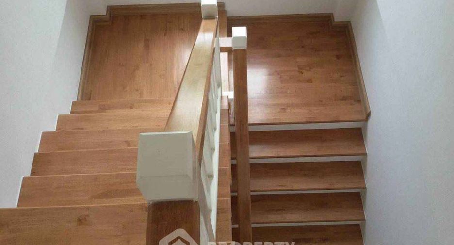 For sale 4 bedrooms house in Sai Mai, Bangkok