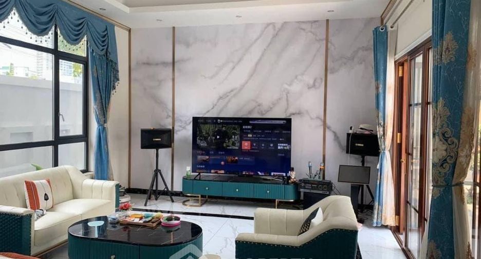 For rent and for sale 5 bedrooms house in Jomtien, Pattaya