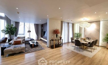 For rent 3 bedrooms apartment in Khlong Toei, Bangkok