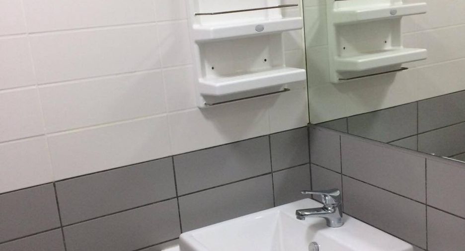 For sale 1 bed condo in Phra Khanong, Bangkok