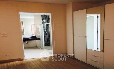 For sale 1 bed condo in Wang Thonglang, Bangkok