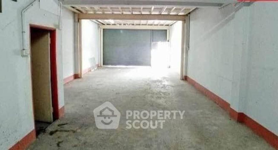 For sale 3 bedrooms townhouse in Mueang Chon Buri, Chonburi